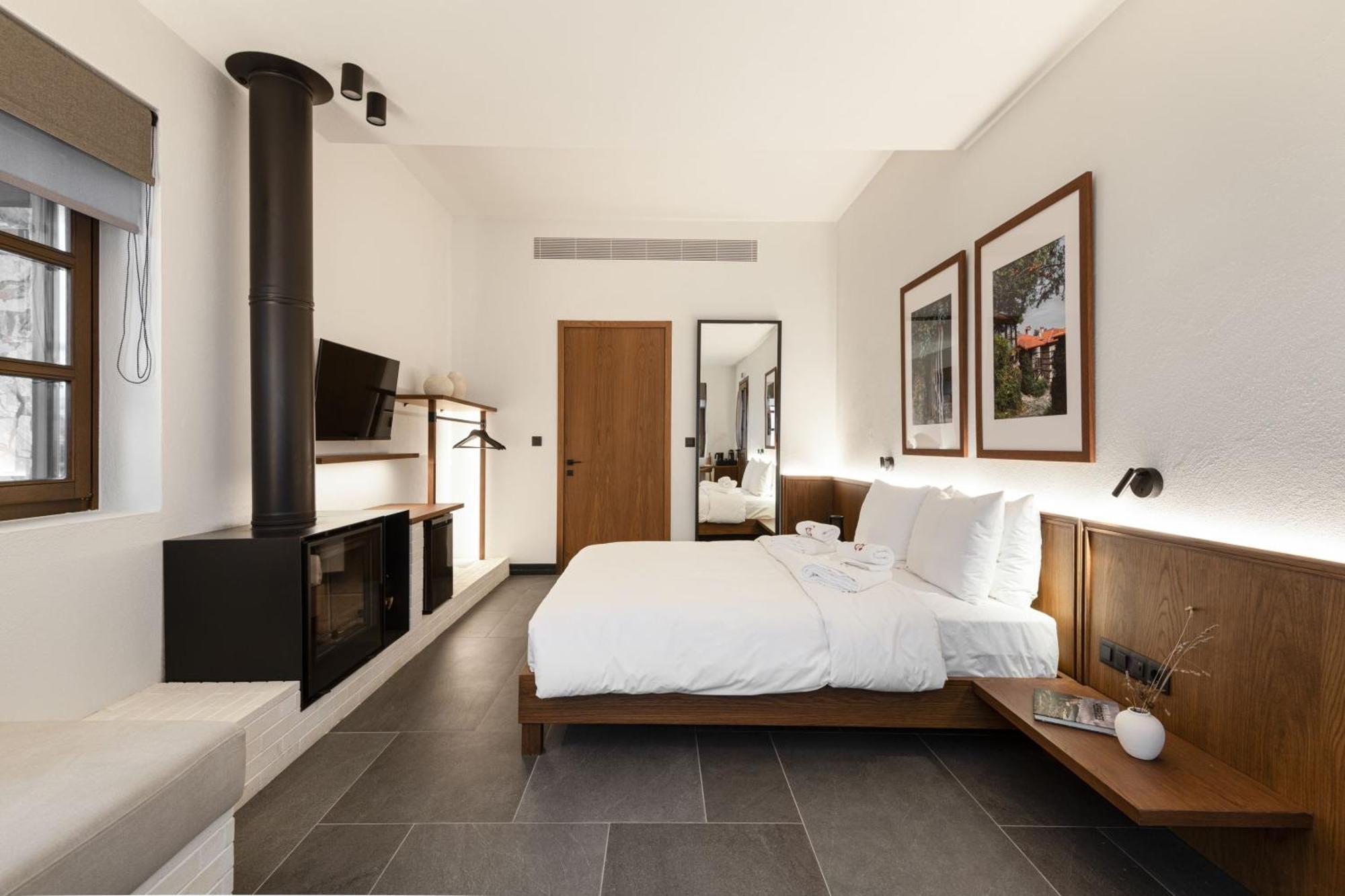 Unedo All Seasons Boutique Hotel Palaios Panteleimonas Ngoại thất bức ảnh
