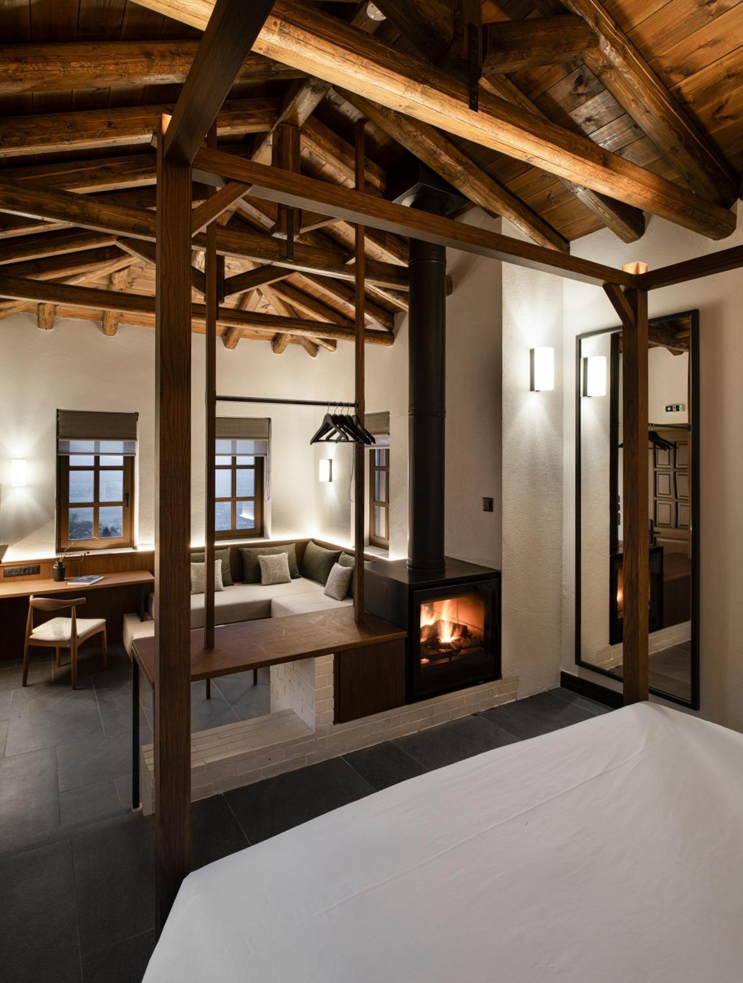 Unedo All Seasons Boutique Hotel Palaios Panteleimonas Ngoại thất bức ảnh