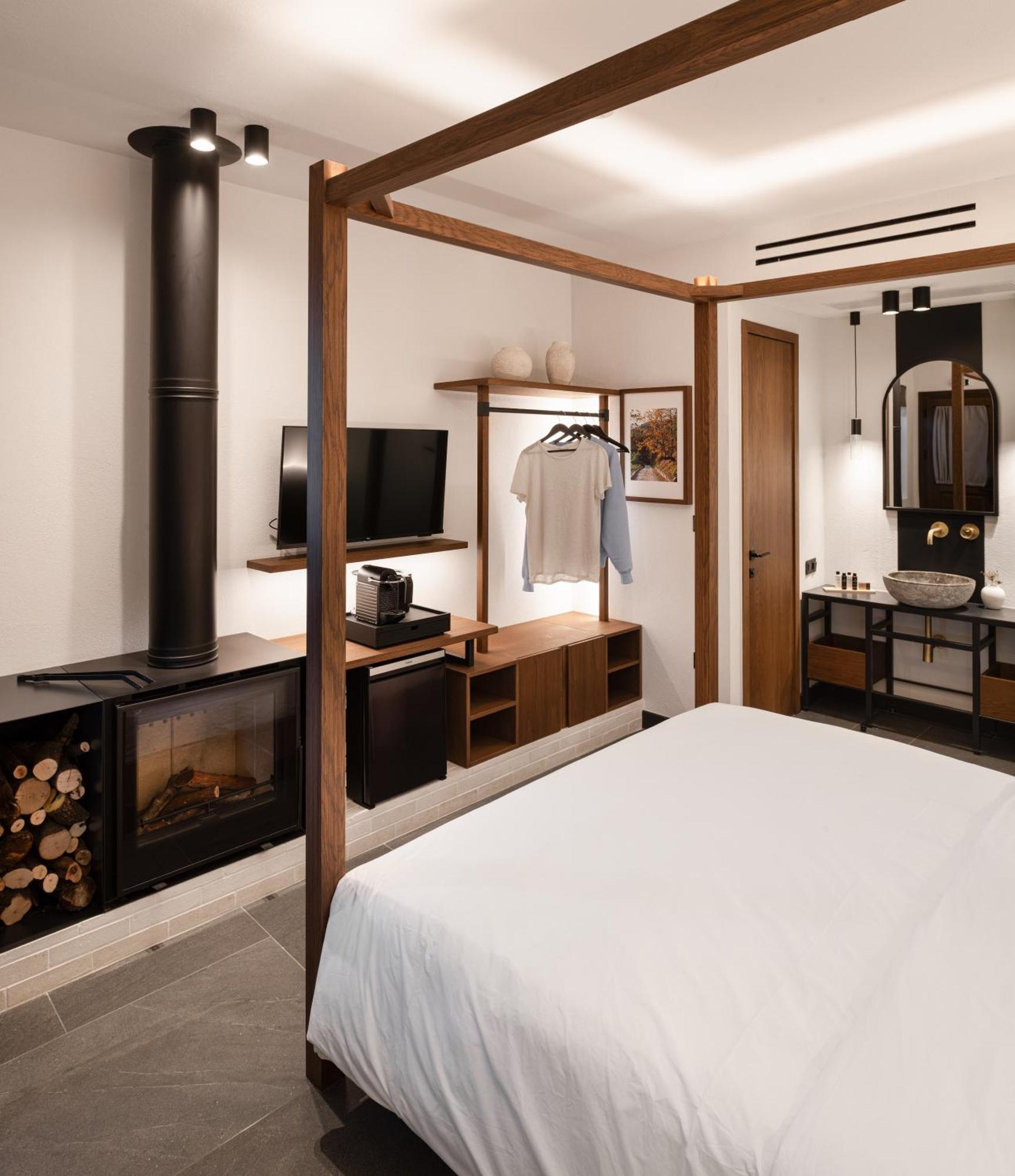 Unedo All Seasons Boutique Hotel Palaios Panteleimonas Ngoại thất bức ảnh