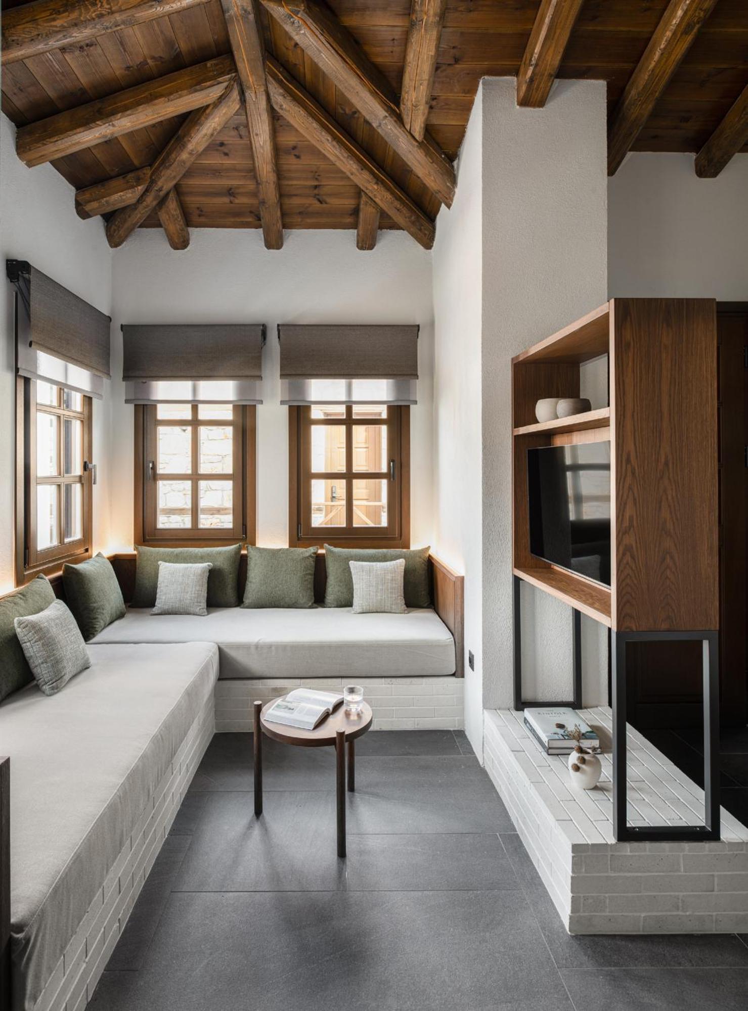 Unedo All Seasons Boutique Hotel Palaios Panteleimonas Ngoại thất bức ảnh